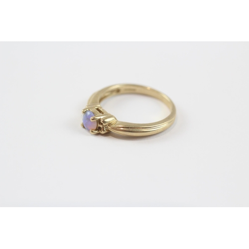 143 - 9ct Gold White Opal Single Stone Ring (2.8g) Size  N