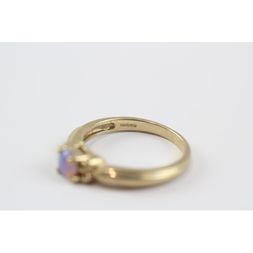 143 - 9ct Gold White Opal Single Stone Ring (2.8g) Size  N