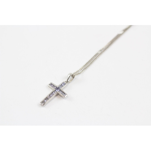 160 - 9ct White Gold Tanzanite Set Christian Cross Pendant Necklace (3.4g)