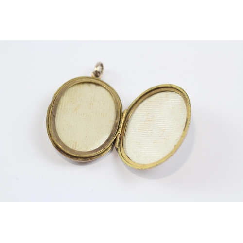 161 - 9ct Rose Gold Back And Front Antique Foliate And Heart Engraved Locket (4.7g)