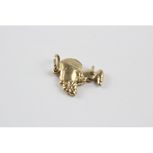 28 - 9ct Gold Snoopy Pendant (1.3g)