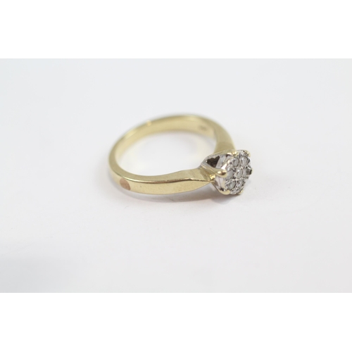 42 - 9ct Gold Vintage Diamond Set Cluster Ring (3.1g) Size  J