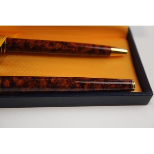 490 - Vintage WATERMAN Executive Brown Lacquer Fountain Pen w/18ct Gold Nib, Ballpoint