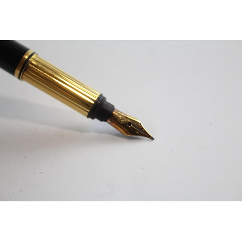 496 - Must De Cartier Black Lacquer Fountain Pen w/ 18ct Gold Nib WRITING - 471322