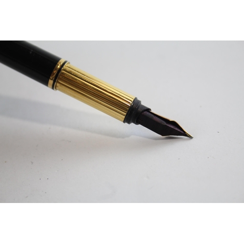 496 - Must De Cartier Black Lacquer Fountain Pen w/ 18ct Gold Nib WRITING - 471322