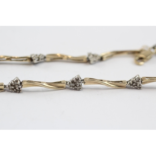 69 - 10ct Gold Link Bracelet With Diamond Cluster Spacers (4.6g)