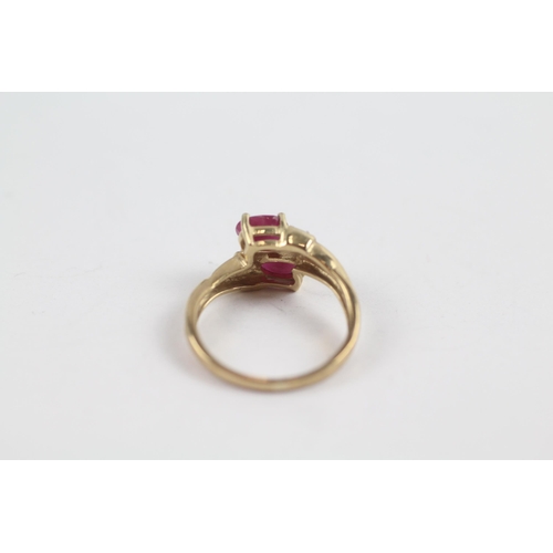 77 - 9ct Gold Vintage Diamond Accented Synthetic Ruby Bypass Ring (2.2g) Size  J 1/2