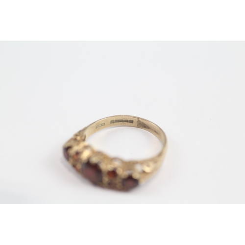 82 - 9ct Gold Vintage Garnet Set Dress Ring (2.9g) Size  N