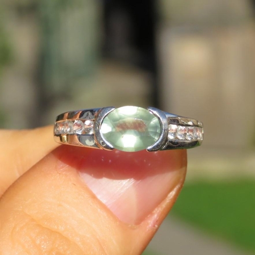 116 - 9ct White Gold Prehnite And White Topaz Set Dress Ring (3.4g) Size  O