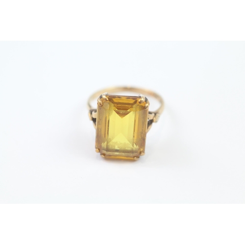 114 - 9ct Gold Synthetic Yellow Sapphire Statement Ring (5.2g) Size  P