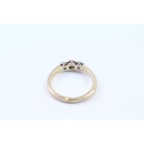 118 - 9ct Gold Vintage Diamond Trilogy Ring (2.2g) Size  M