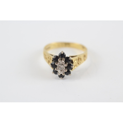 173 - 18ct Gold Diamond & Sapphire Floral Cluster Ring (4.3g) Size  O 1/2