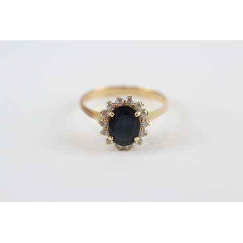 179 - 14ct Gold Sapphire & Clear Gemstone Cluster Ring (2.8g) Size  N