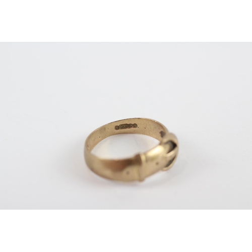 190 - 9ct Gold Antique Buckle Ring (2.8g) Size  M