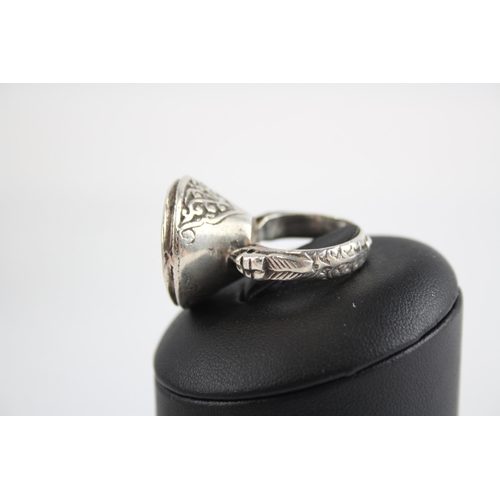 208 - Antique silver seal ring (29g)