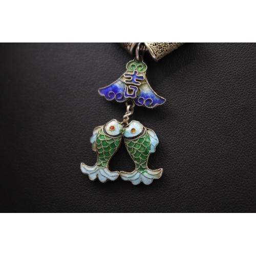 212 - A collection of silver Chinese export enamel jewellery (20g)