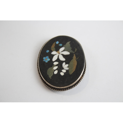 236 - Antique silver Pietra Dura gemstone inlay brooch (14g)