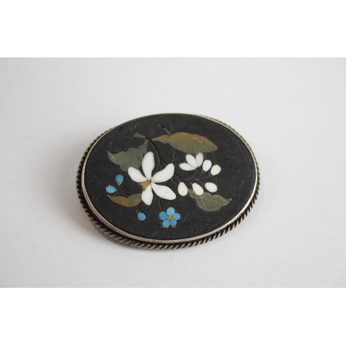 236 - Antique silver Pietra Dura gemstone inlay brooch (14g)