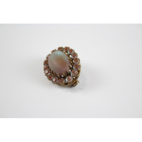 239 - Antique Moonstone brooch (4g)