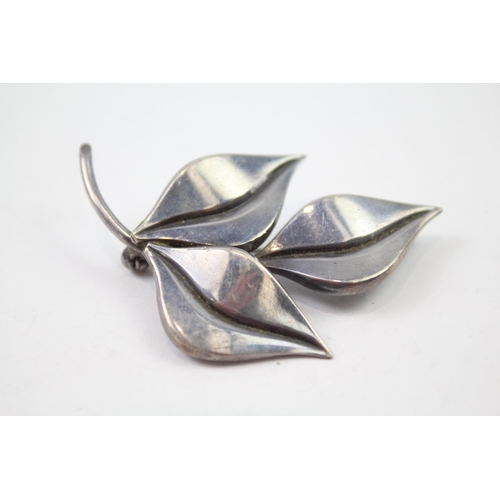 240 - Silver modernist leaf brooch by Danish maker SCF (15g)