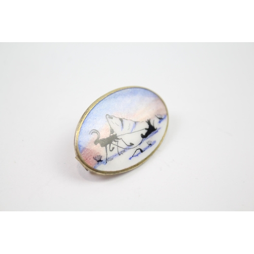 255 - Silver enamel brooch by Norwegian maker Askel Holmsen (6g)