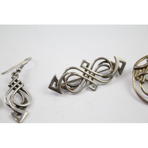 276 - A collection of silver jewellery by designer Ola Gorie (13g)