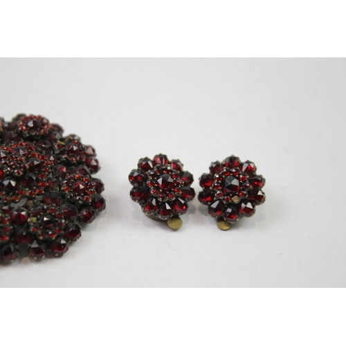 280 - Antique Bohemian Garnet brooch and clip on earrings (14g)