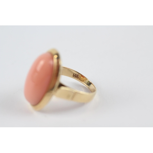 30 - 9ct Gold Coral Statement Ring (4.8g) Size  L