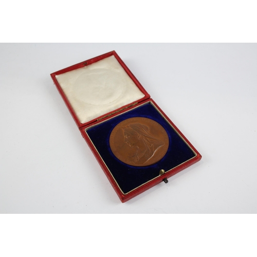 304 - Boxed Queen Victoria 1897 Jubilee Bronze Medal