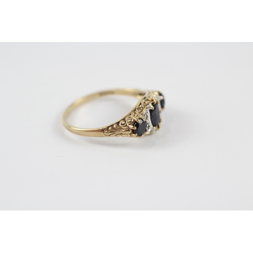 32 - 9ct Gold Sapphire & Diamond Trilogy Ring (2.1g) Size  O