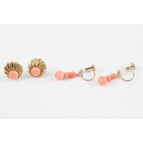 37 - 2 X 9ct Gold Coral Earrings (2.6g)