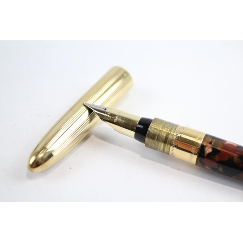 446 - Sheaffer Crest Brown Lacquer Fountain Pen w/ 18ct Gold Nib, Gold Plated Cap