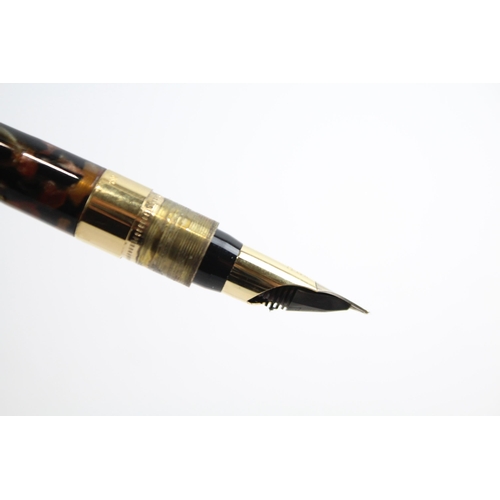 446 - Sheaffer Crest Brown Lacquer Fountain Pen w/ 18ct Gold Nib, Gold Plated Cap