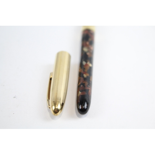 446 - Sheaffer Crest Brown Lacquer Fountain Pen w/ 18ct Gold Nib, Gold Plated Cap