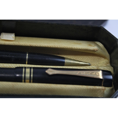 466 - Vintage Wyvern No.600 Black Fountain Pen w/ 14ct Gold Nib WRITING Bakelite Case