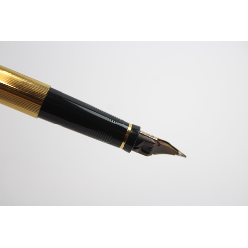 469 - Vintage Parker 75 Gold Plated Fountain Pen w/ 14ct Gold Nib WRITING (17g)