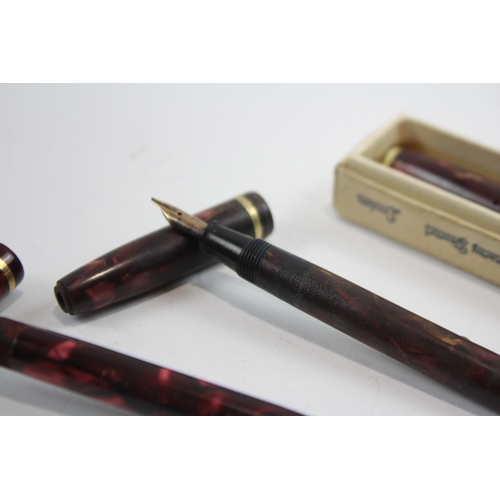 484 - 3 x Vintage Conway Stewart Dinkie Fountain Pens w/ 14ct Nibs WRITING Inc 550 Etc