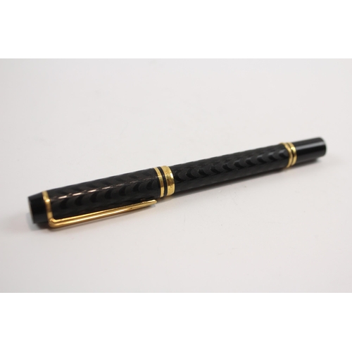 486 - Waterman Ideal Black Fountain Pen w/ 18ct Gold Nib WRITING