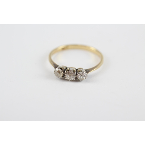 52 - 18ct Gold Old Cut Diamond Three Stone Ring (2.2g) Size  P