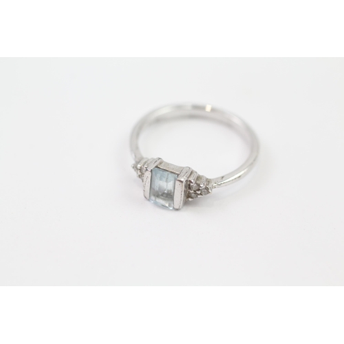 71 - 9ct White Gold Diamond & Aquamarine Trefoil Ring (2.4g) Size  M