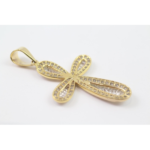 87 - 18ct Gold Diamond Cross Pendant (5.9g)