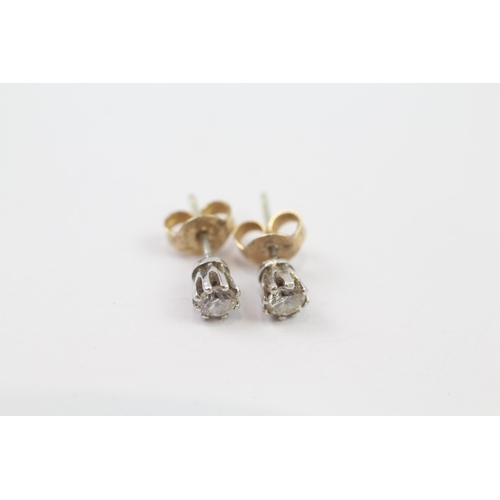 10 - 9ct White Gold Vintage Diamond Solitaire Stud Earrings (1g)