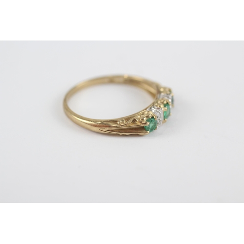 109 - 9ct Gold Vintage Emerald And Diamond Set Band Dress Ring (2g) Size  P