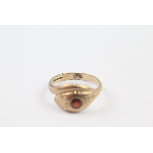 121 - 9ct Gold Antique Garnet Set Snake Ring (2.7g) Size  J