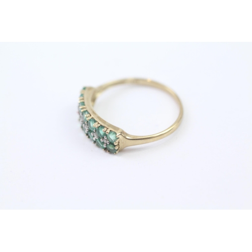 132 - 9ct Gold Vintage Emerald And White Gemstone Set Double Row Half Hoop Eternity Ring (1.7g) Size  P