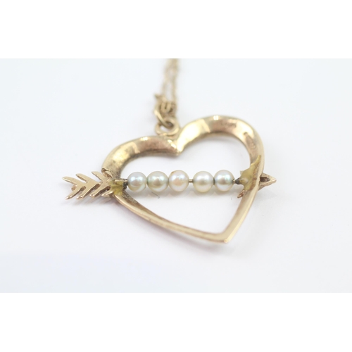 142 - 9ct Gold Vintage Cultured Pearl Set Pierced Heart Pendant Necklace (3g)