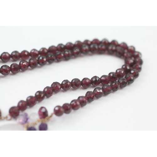 150 - 9ct Gold Clasped Garnet, Amethyst & Rose Quartz Necklace (23.8g)