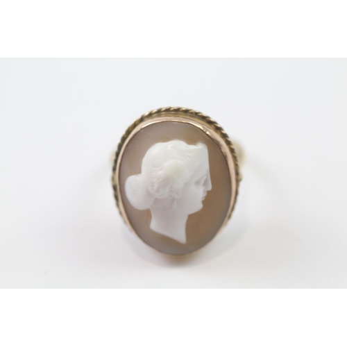 156 - 9ct gold shell cameo dress ring (5.5g) Size  O