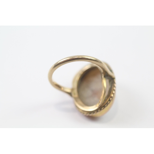 156 - 9ct gold shell cameo dress ring (5.5g) Size  O