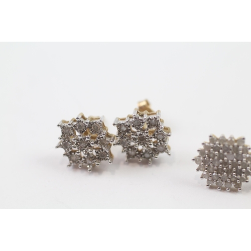 202 - 2 x 9ct gold paired diamond earrings inc. cluster, floral (3.7g)